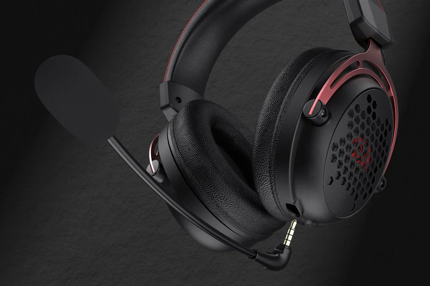 Redragon H386 Diomedes USB Gaming Headset – 7.1 Surround Sound (Black) Wireless